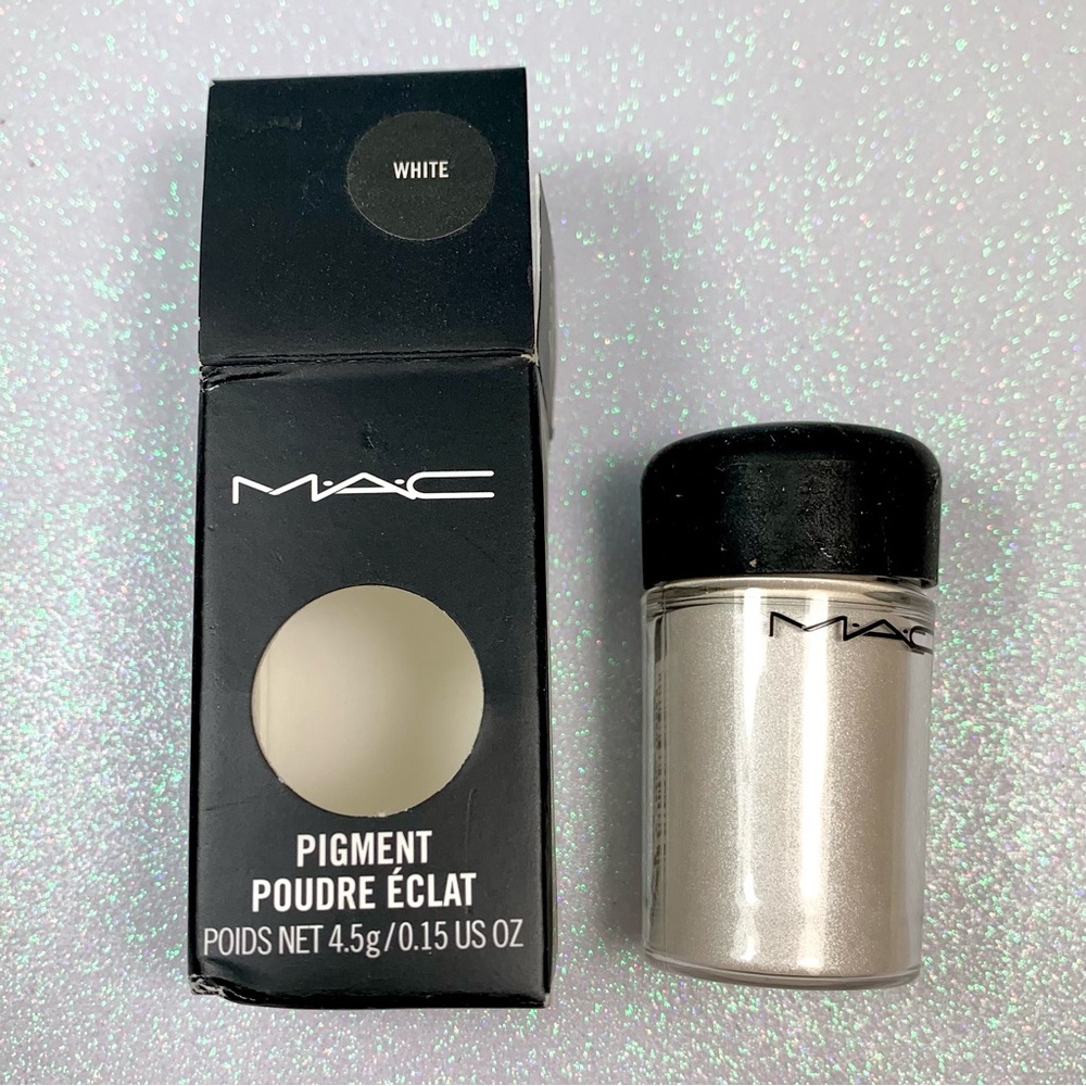 MAC Cosmetics Pigment White **READ**